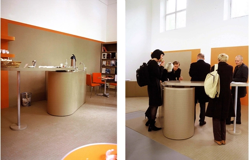book.4978.lobby.webp